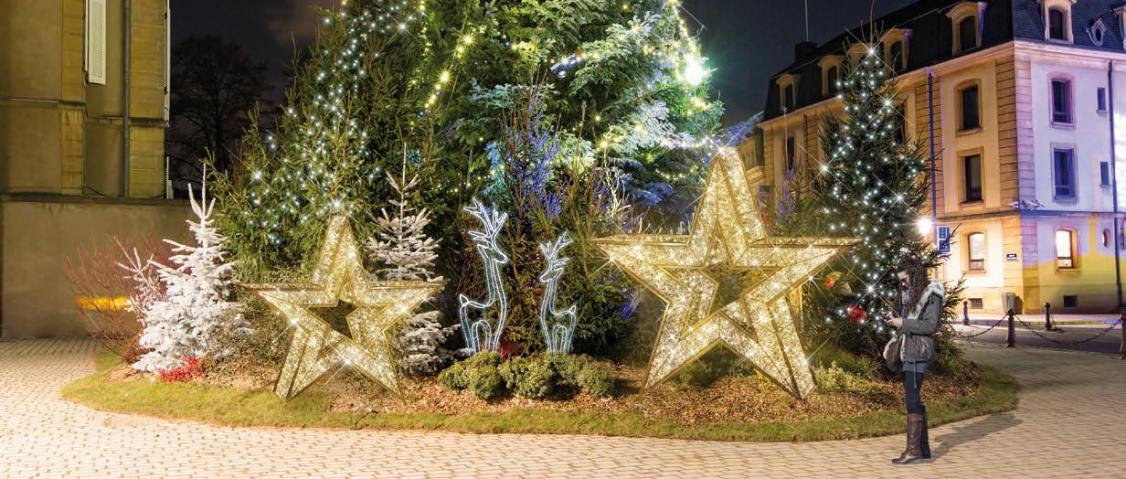 Décoration lumineuse d'extérieur pour Noël, décoration de Noël extérieur  pour ville - Leader Equipements